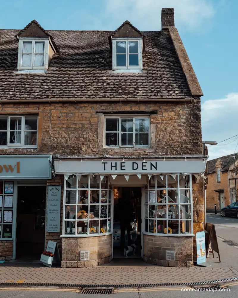 bourton on the water cotswolds